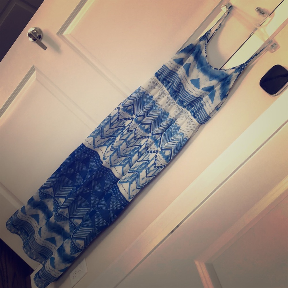 Long maxi dress cute for a springtime or summer